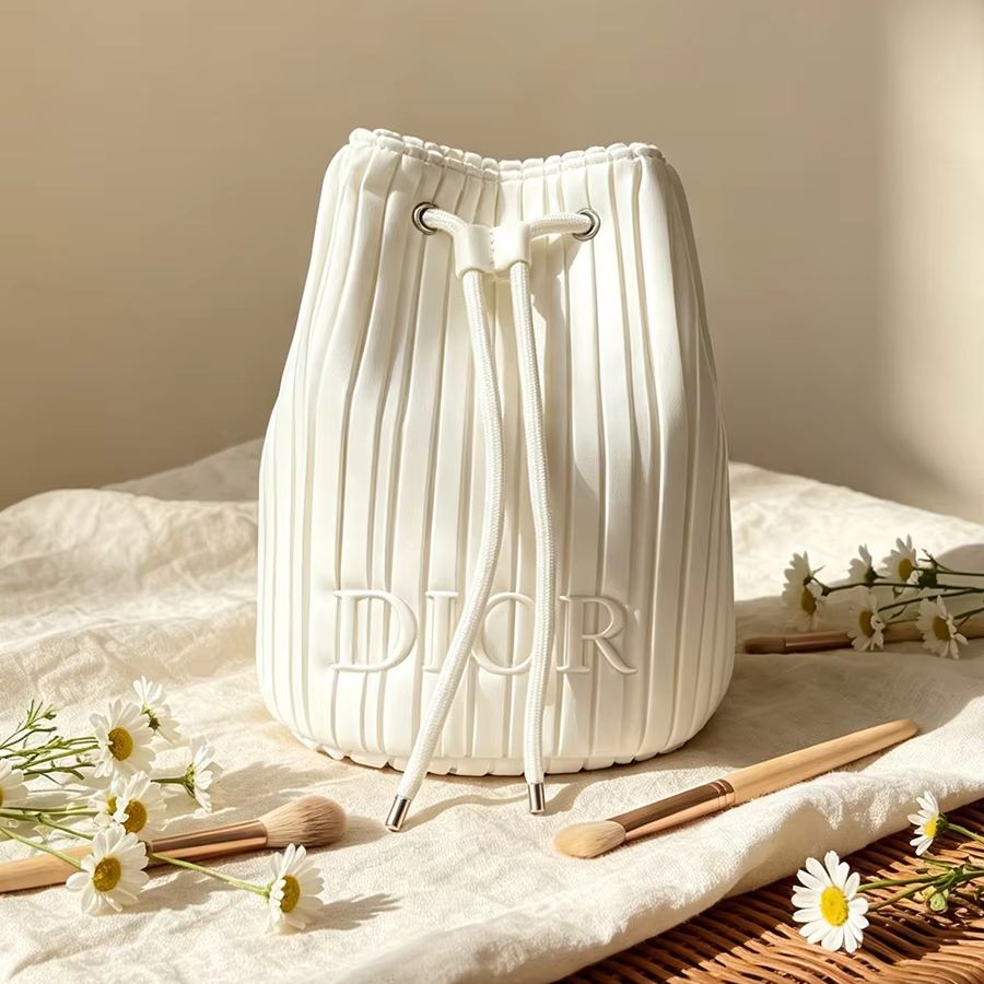 Christian Dior Dior’s bag Mini - đánh giá và giá Beauty Makeup Dior